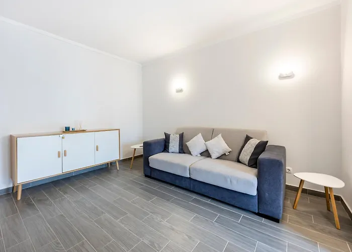 T1 Da Rocha Cp1- 400m Da アパート *