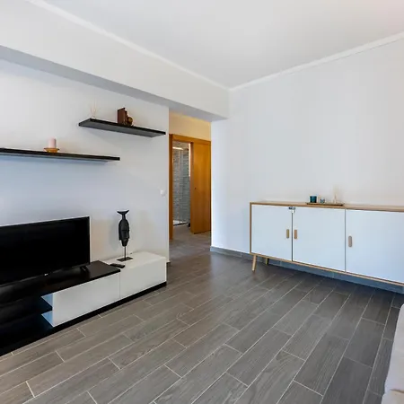 Apartament T1 Da Rocha Cp1- 400m Da